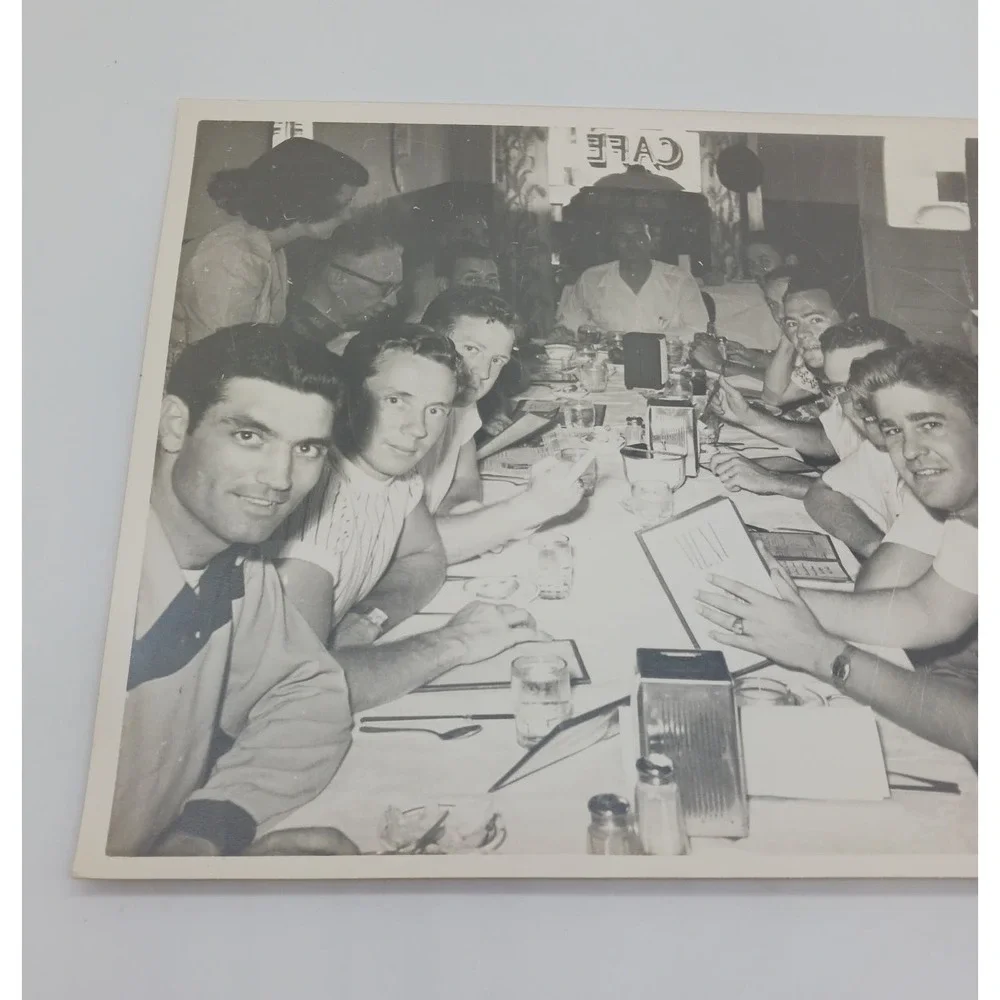Vintage 1950 Photo Group of Men Wewahitchka Florida Dining Cafe Restaurant - Picture 2 of 6
